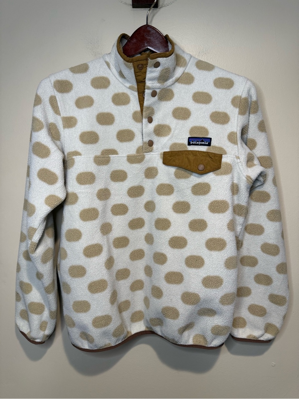 Patagonia W’s lightweight Synchilla Snap-T Fleece Pullover Cream Tan Polka Dot - Picture 8 of 8